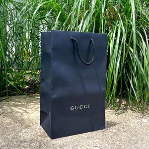 GUCCI | The Paper Shopper